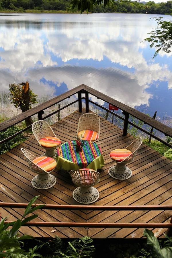 Villa Maya Флорес Экстерьер фото