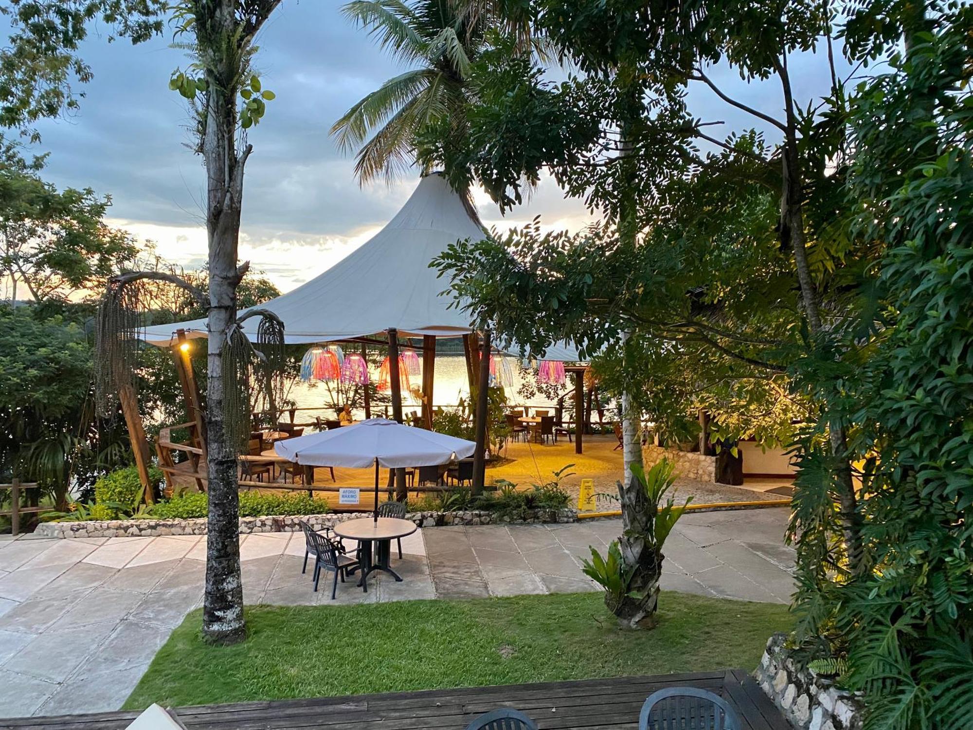 Villa Maya Флорес Экстерьер фото